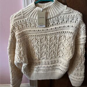 White/cream sweater committed/mango brand.
